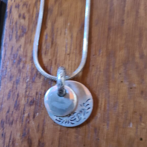 SILPADA 925 STERLING SILVER DISC CIRCLE PENDANT CHAIN NECKLACE S0959 - Picture 4 of 8